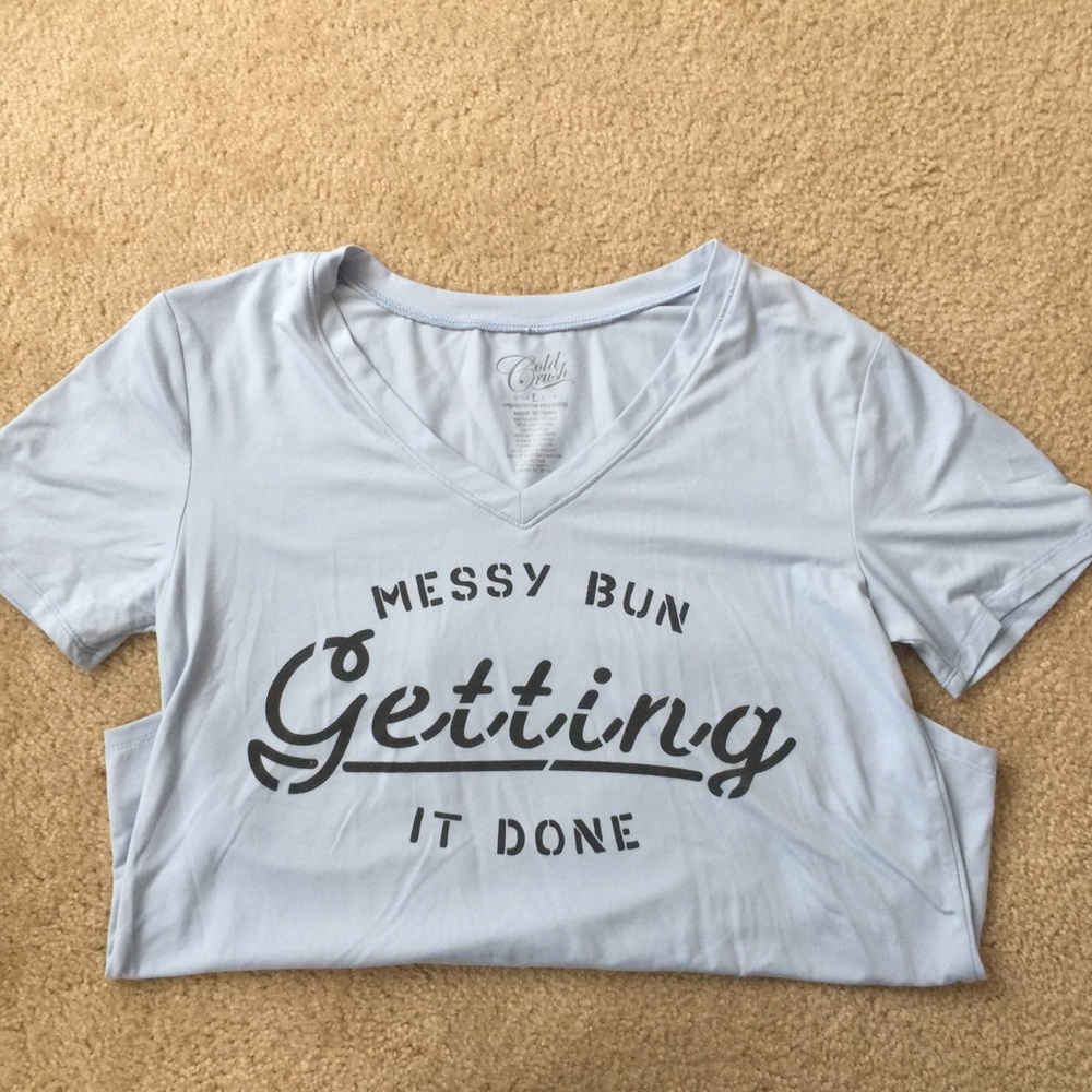 Graphic tee (made of polyester and spandex)